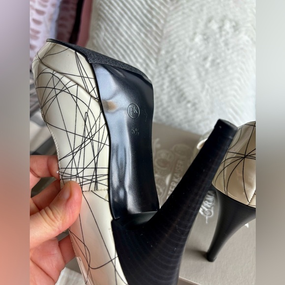 Women’s heels - Picture 9 of 10